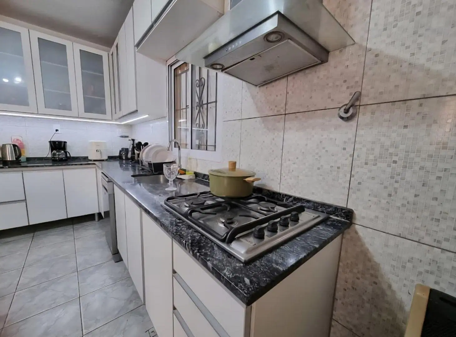 CASA SEMIAMOBLADA, 3 DORMITORIOS. SANTA LUCIA 3