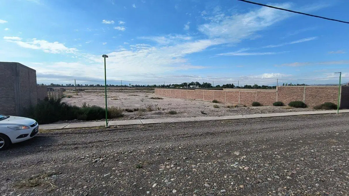 TERRENO DE 1460 M2. CALLE CHACABUCO, POCITO 2