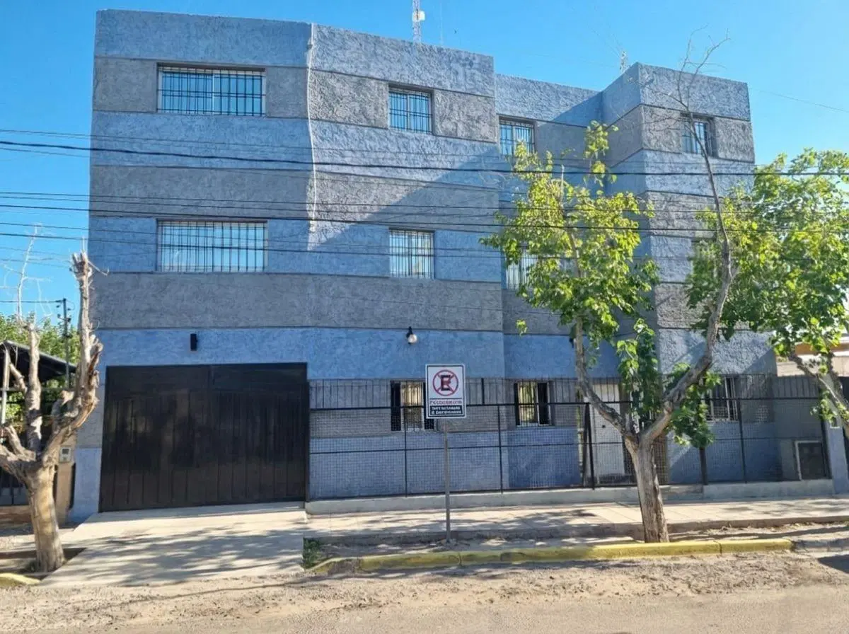 EDIFICIO EMPRESARIAL CON  18 OFICINAS Y GALPON 5