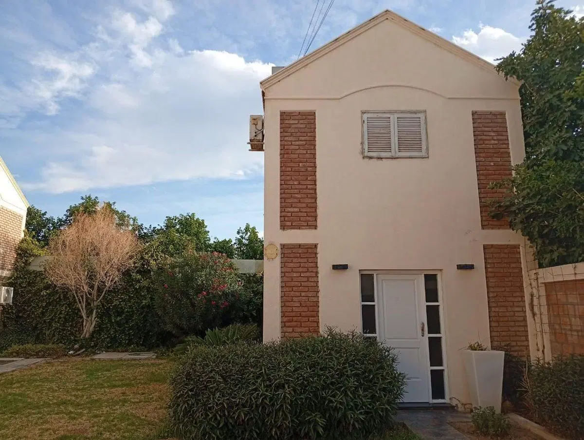 DUPLEX EN COMPLEJO PRIVADO PORTICO III, CAPITAL 3