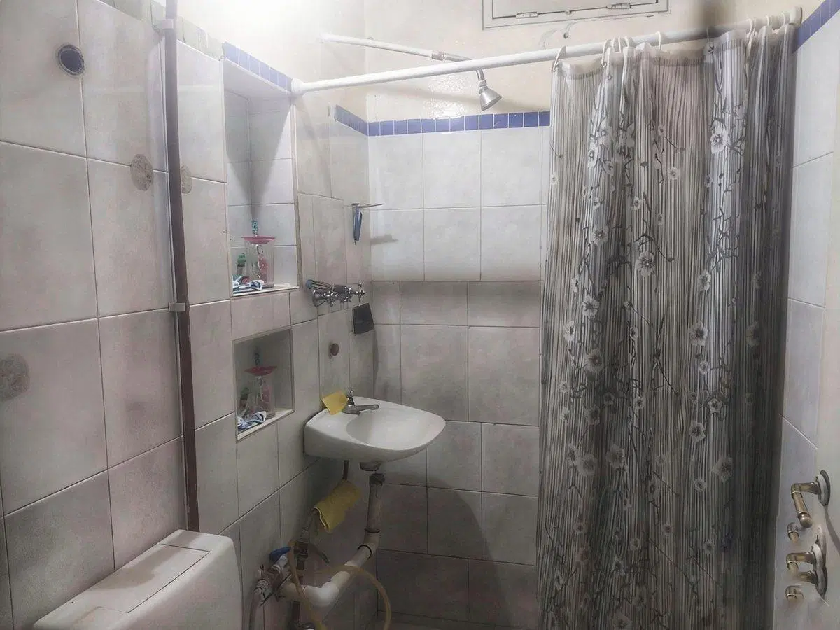 CASA CON DEPARTAMENTO. B° SANTA CRUZ, CHIMBAS 5