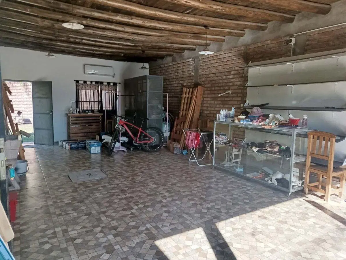 CASA EN CHIMBAS, A 500 METROS DE RUTA 40. 3