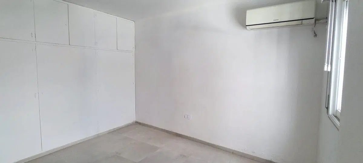 Casa Céntrica. 3 habitaciones. 2 baños. Capital 5
