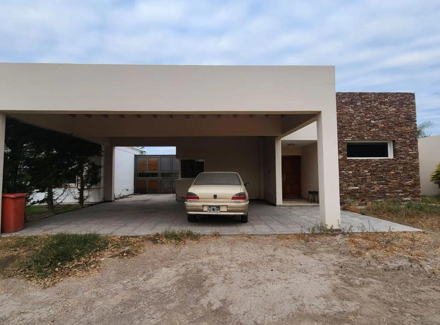 ALQUILER CASA EN RESIDENCIA PRIVADA LA LUCÍA 5