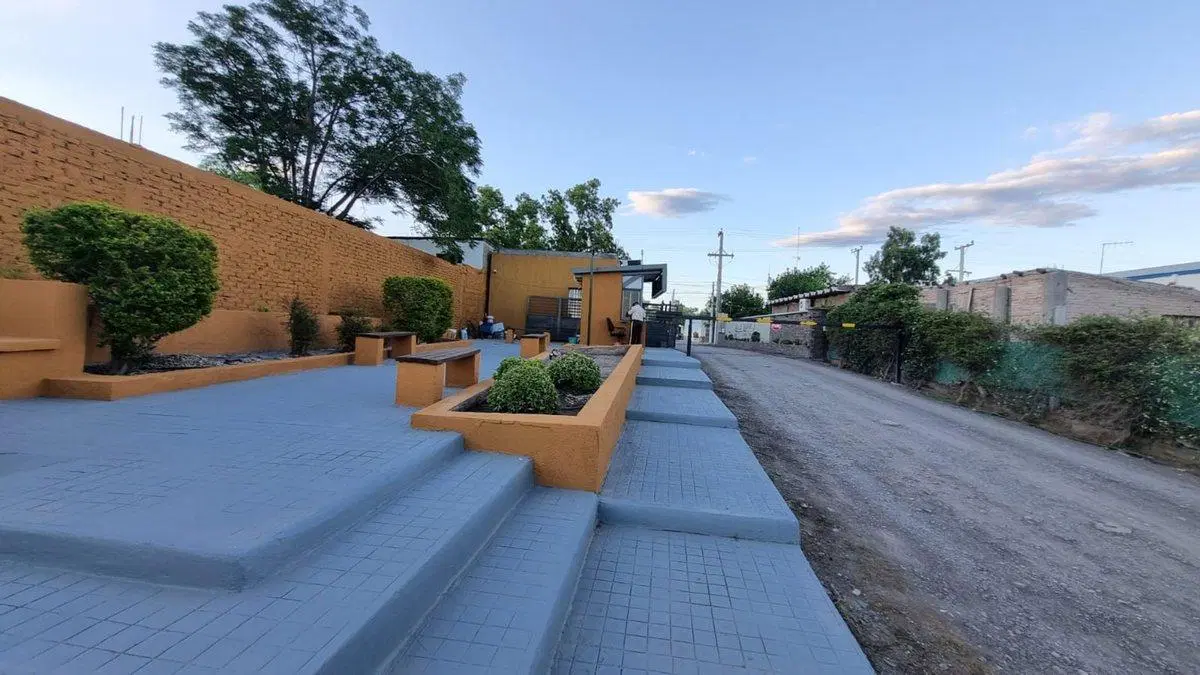 Lote de 702m2. B° Privado Valle Parral. Marquesado 4