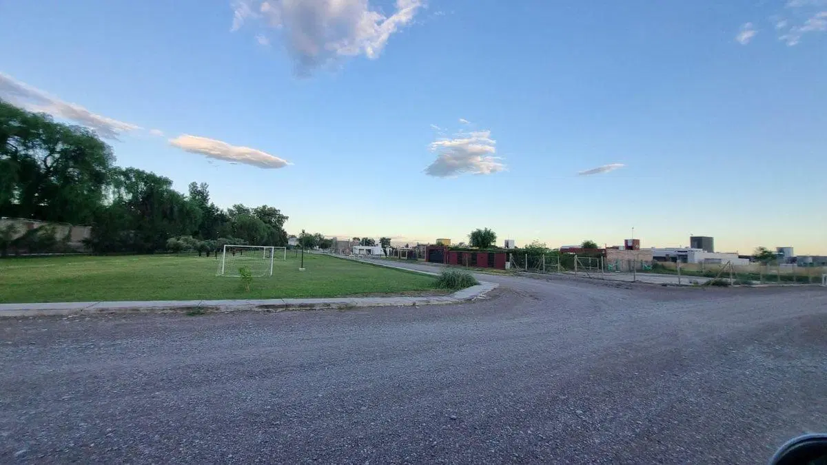 Lote de 702m2. B° Privado Valle Parral. Marquesado 3