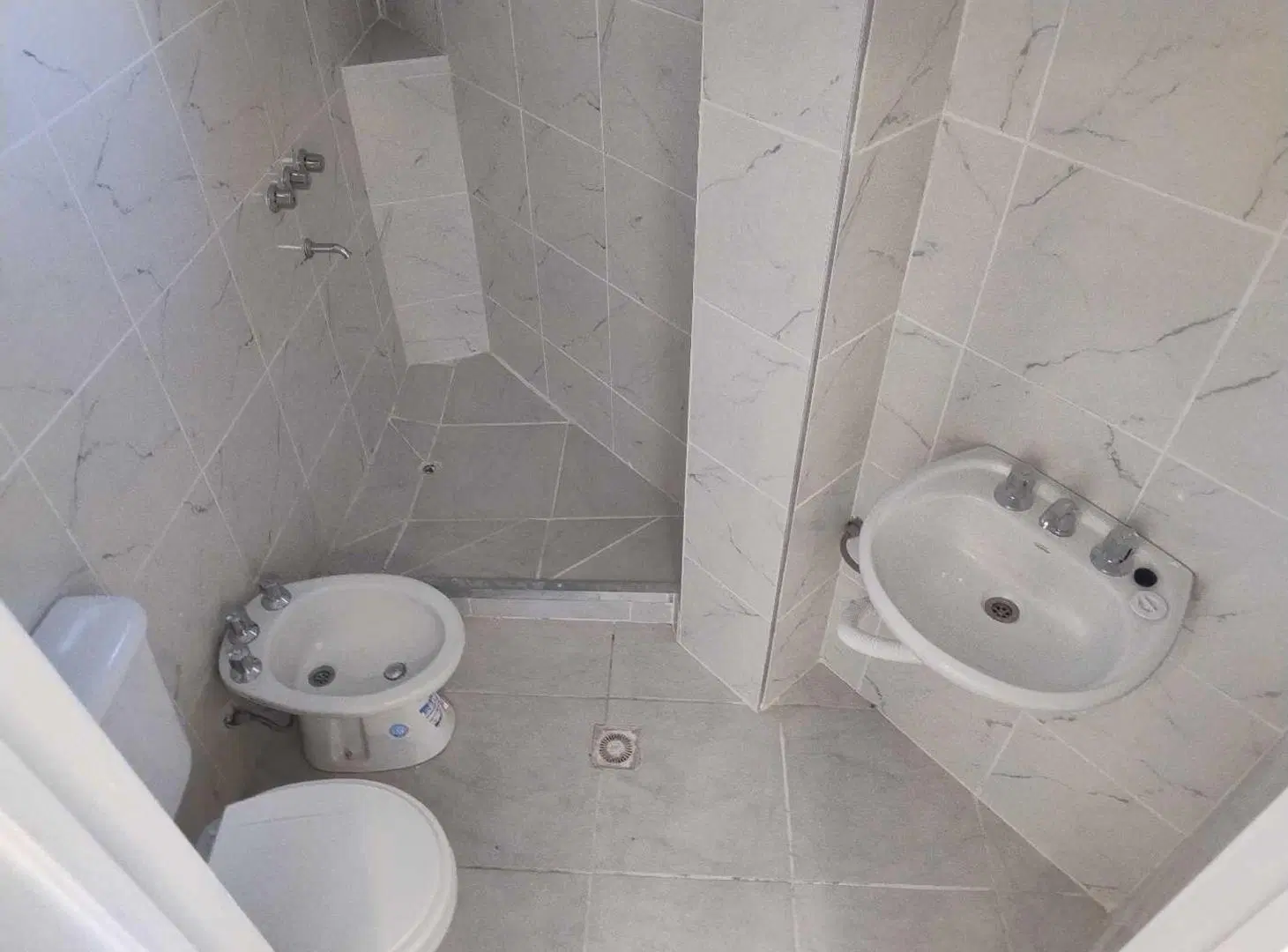 Duplex de un dormitorio, con cochera. Rivadavia 4