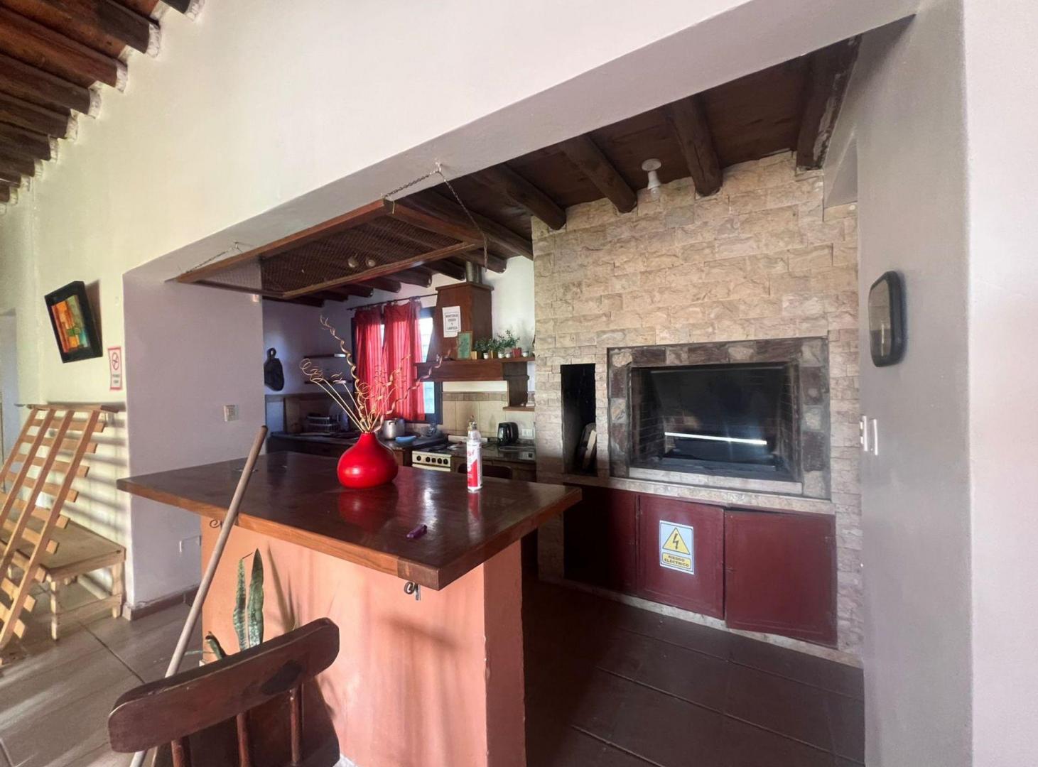 Foto de QUINTA DE 6.437 M2 CON 2 CASAS Y 2 PISCINAS.POCITO, imagen 1