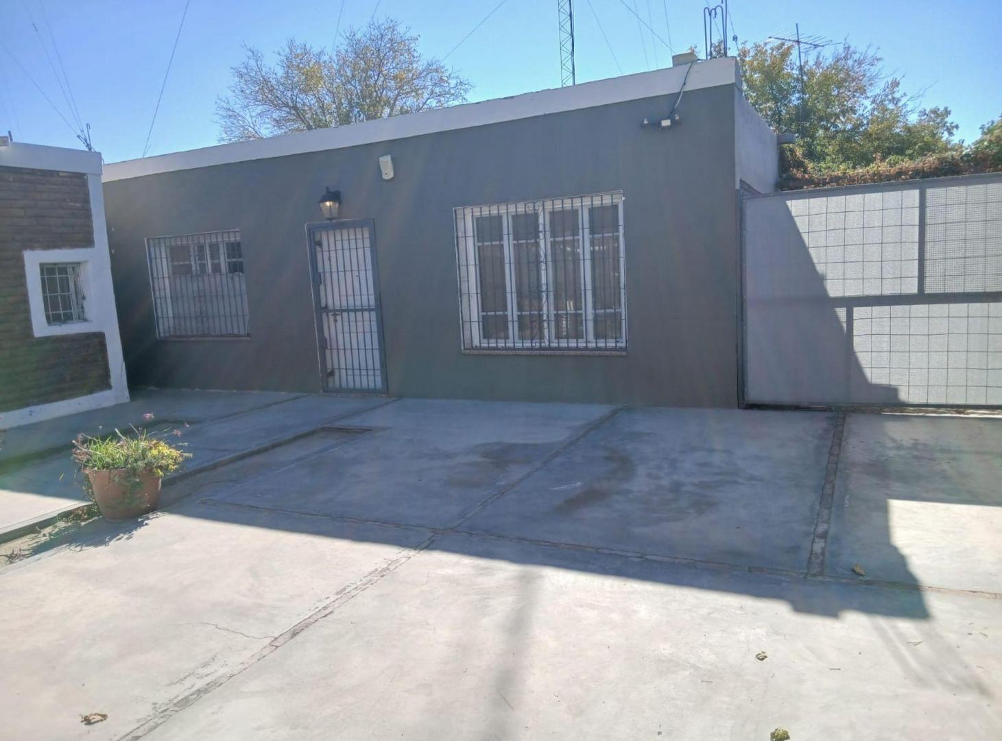 Foto de ALQUILER CASA SOBRE AV BENAVIDEZ. CHIMBAS, imagen 2