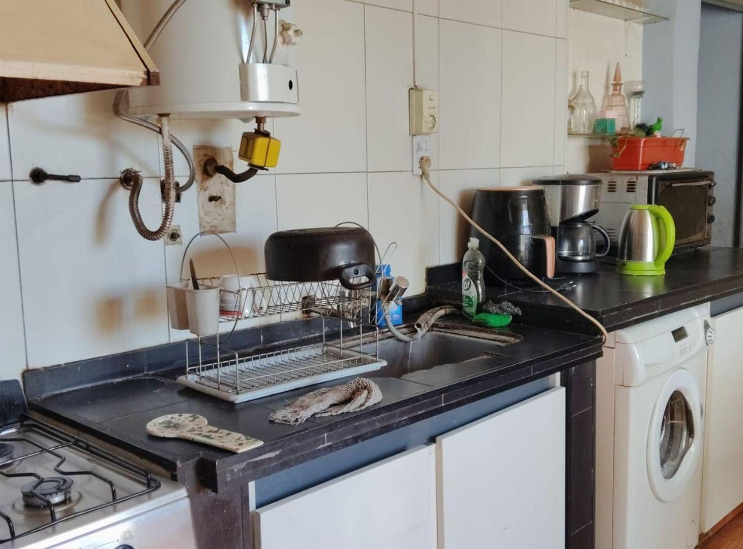 Foto de Casa mas depto. B° Roque Saenz Peña, Santa Lucia, imagen 2