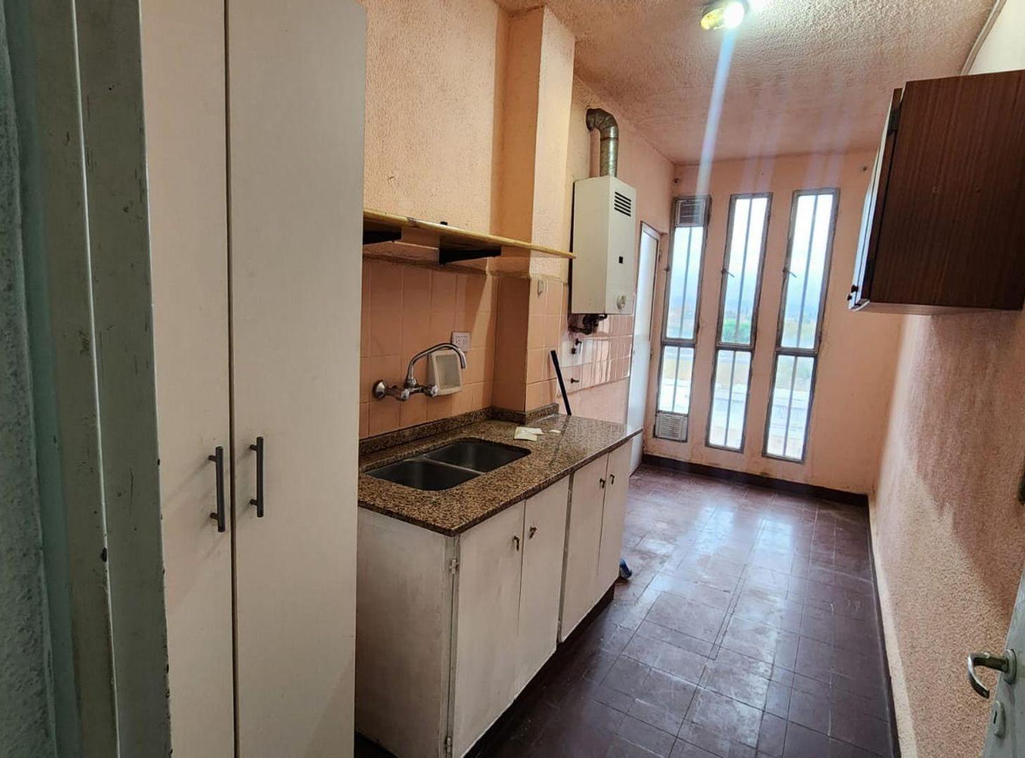 Foto de ALQUILER DEPARTAMENTO 3 DORMITORIOS. CAPITAL, imagen 2