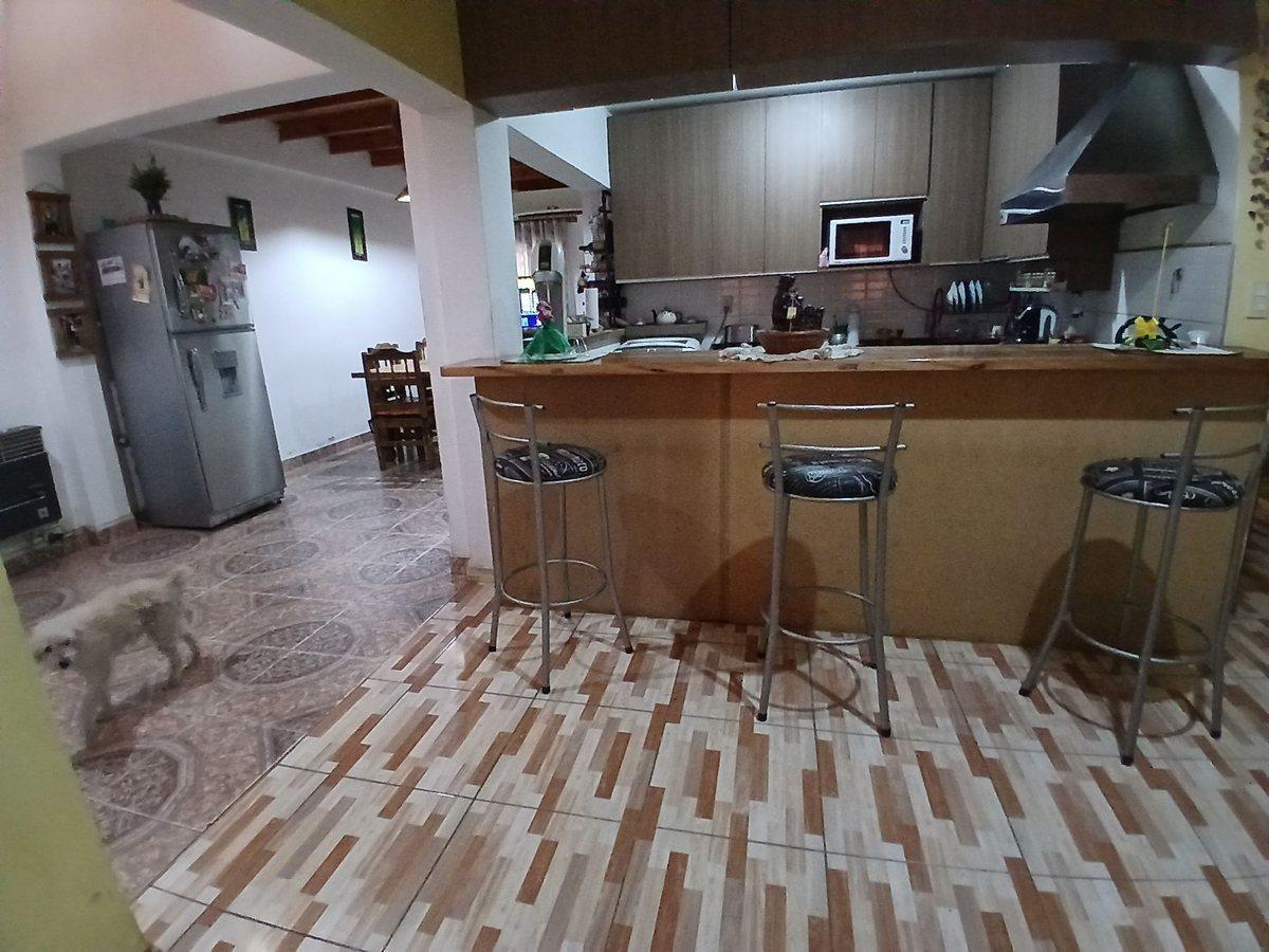 Foto de Casa de 5 dormitorios. APTA CREDITO. Chimbas, imagen 5