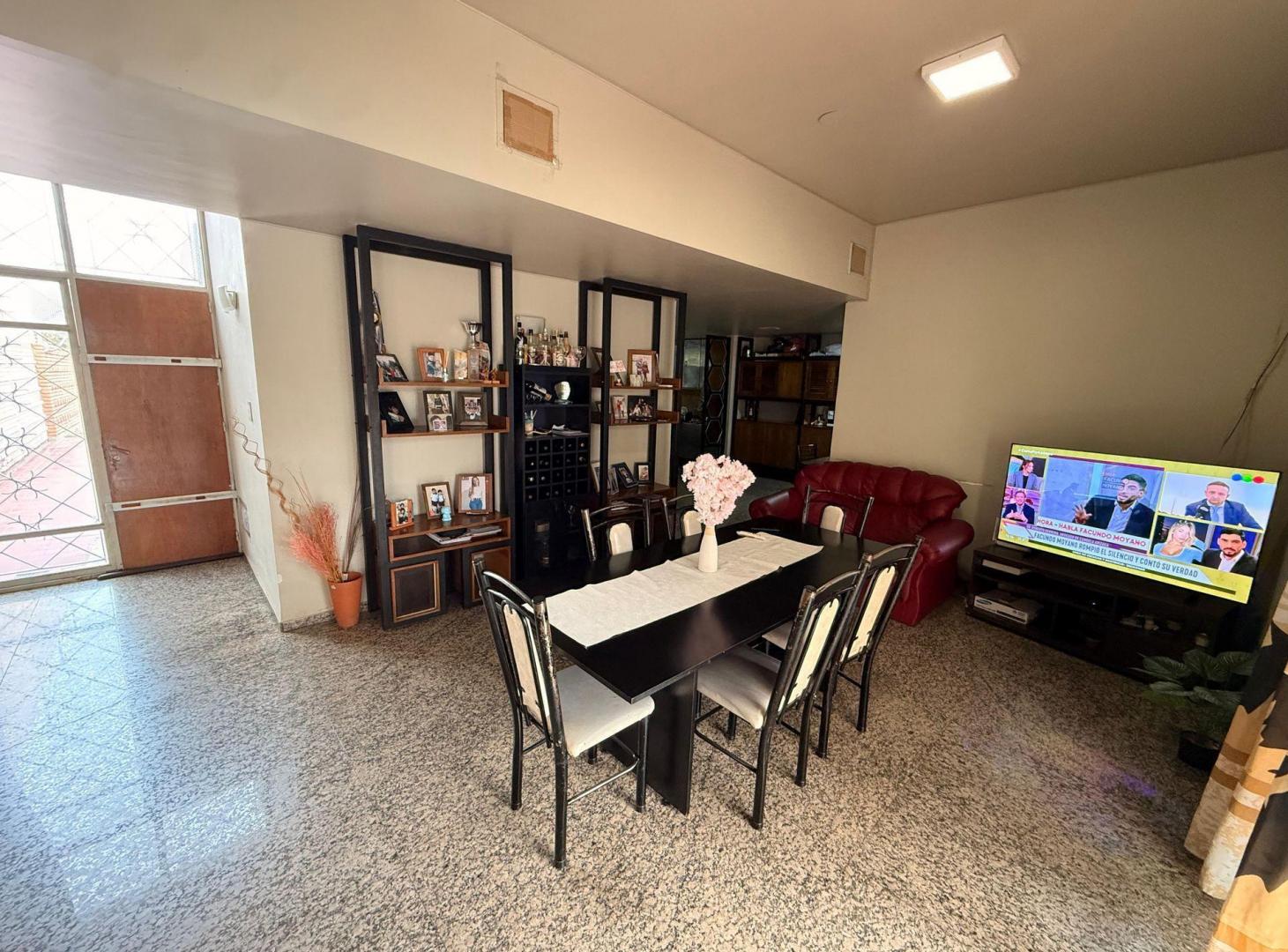 Foto de CASA SOBRE AV. LIBERTADOR. CENTRO, CAPITAL, imagen 3