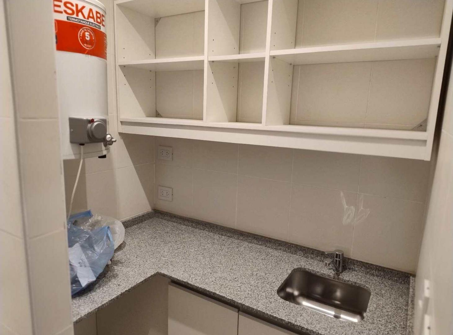 Foto de Venta de Local céntrico de 60 m2, en Capital, imagen 2