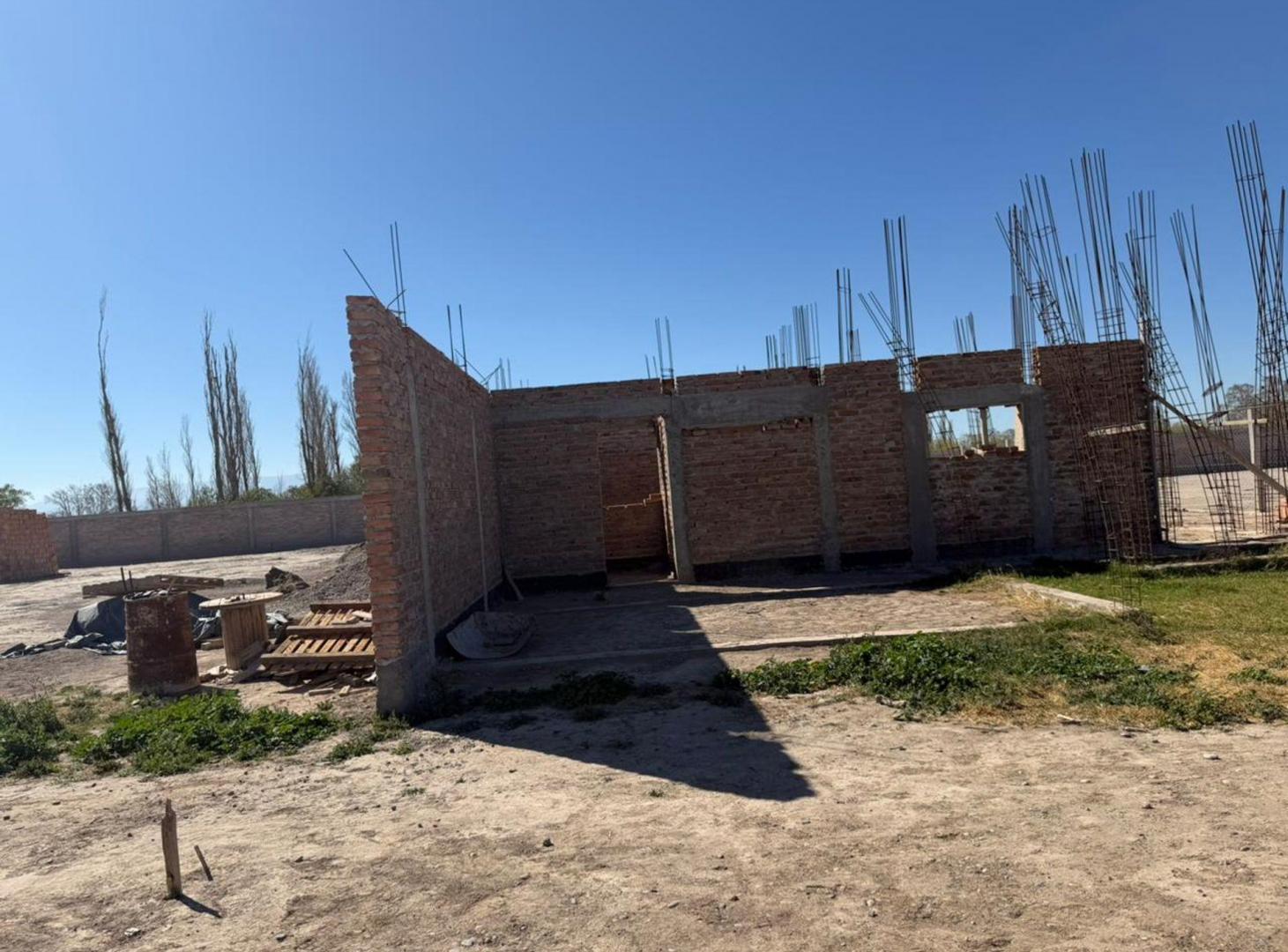 Foto de TERRENO CON OBRA GRUESA. B° PRIVADO. SANTA LUCIA, imagen 3
