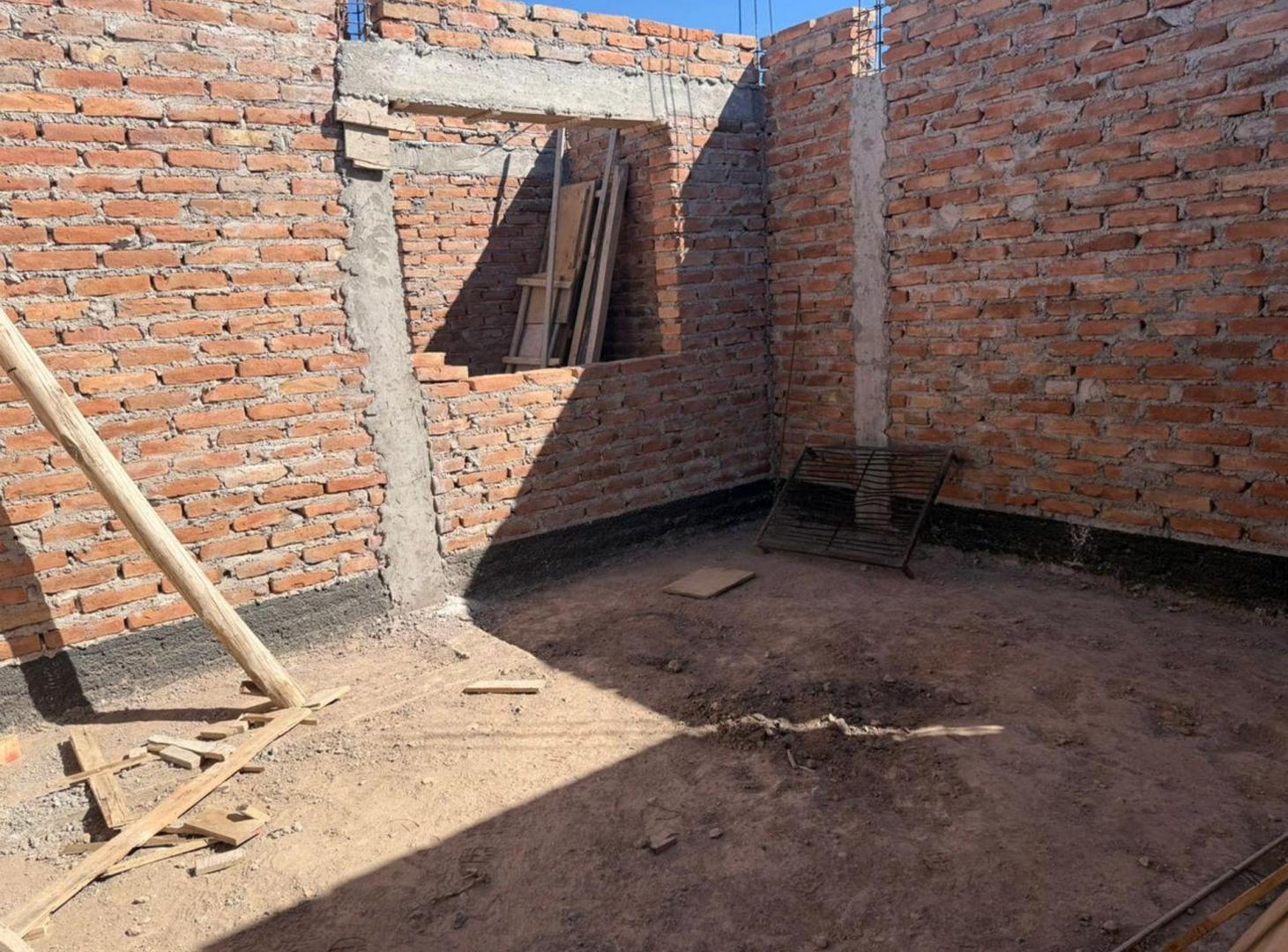 Foto de TERRENO CON OBRA GRUESA. B° PRIVADO. SANTA LUCIA, imagen 4