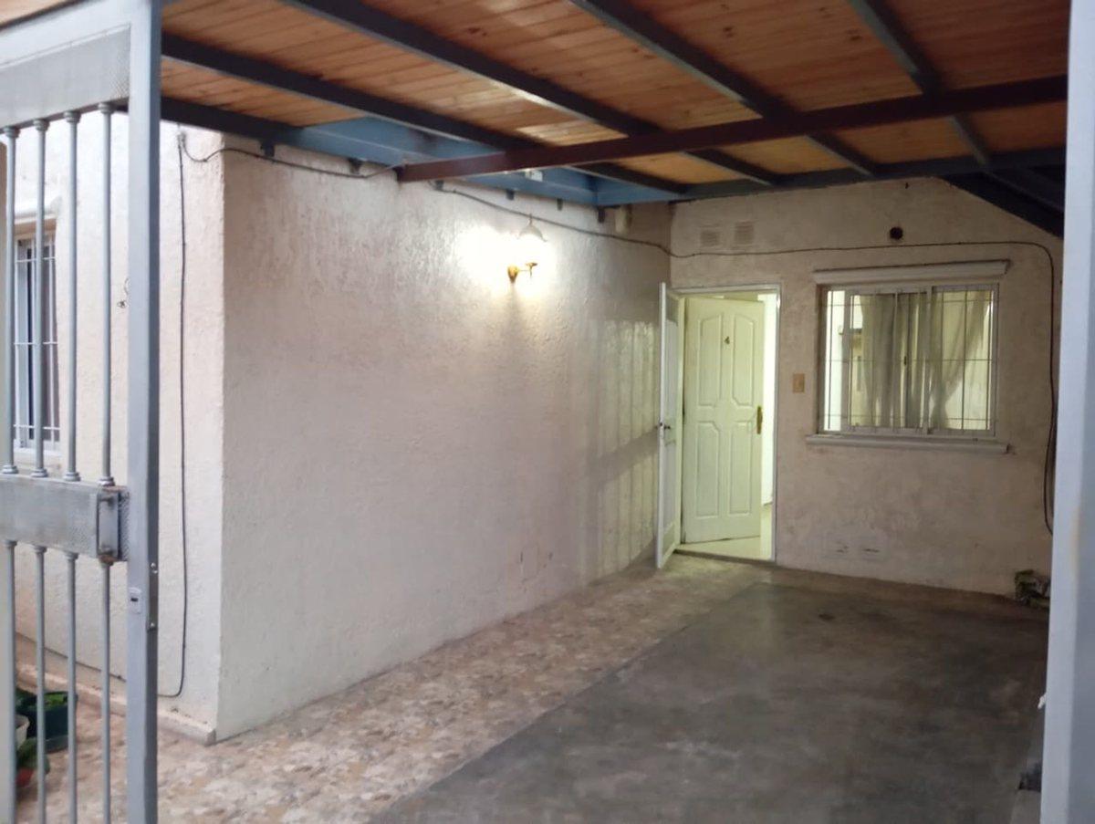 Foto de DEPARTAMENTO DE 2 DORMITORIOS. RIVADAVIA, imagen 2