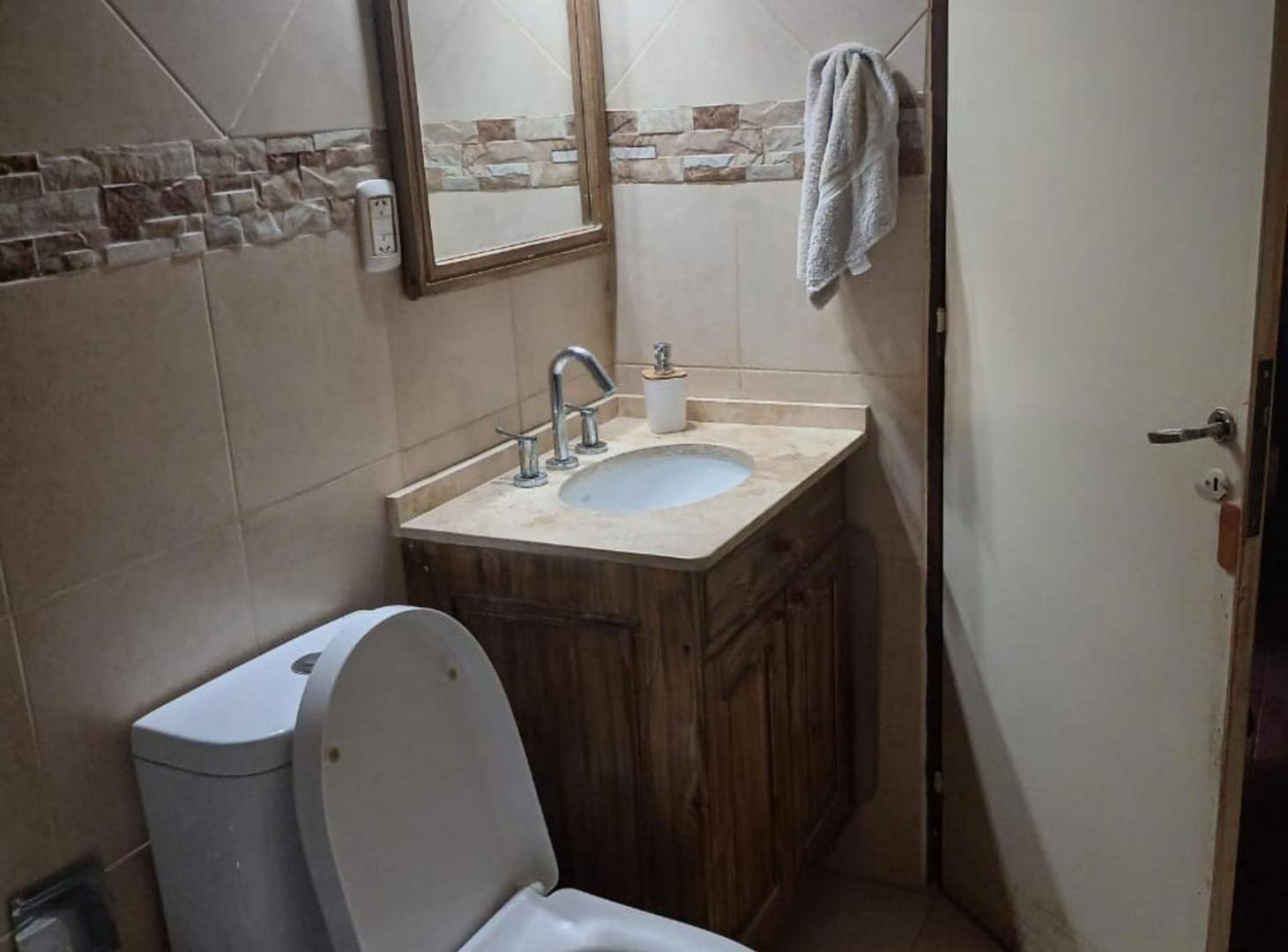 Foto de Casa Barrio Lagares, Calle 5 y Gral. Acha, Pocito, imagen 2
