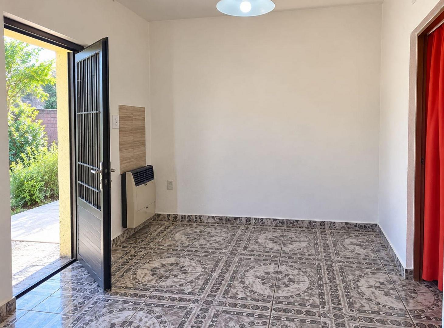 Foto de Casa 3 dormitorios con cochera y parrillero, imagen 3