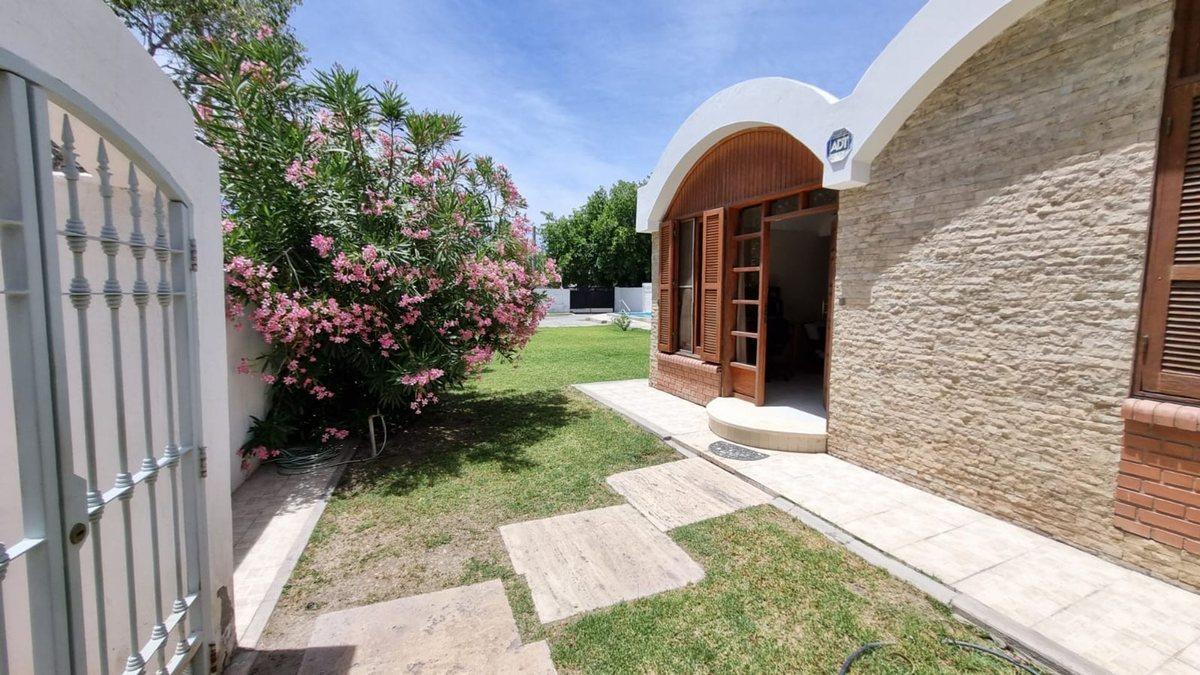 Foto de VENTA - Casa en Rivadavia c/Pileta. 3 Dormitorios., imagen 3