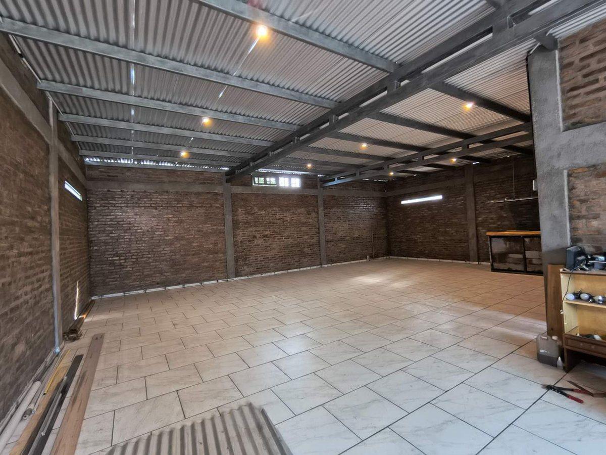 Foto de Venta 2 locales y salon para eventos.Santa Lucia, imagen 5