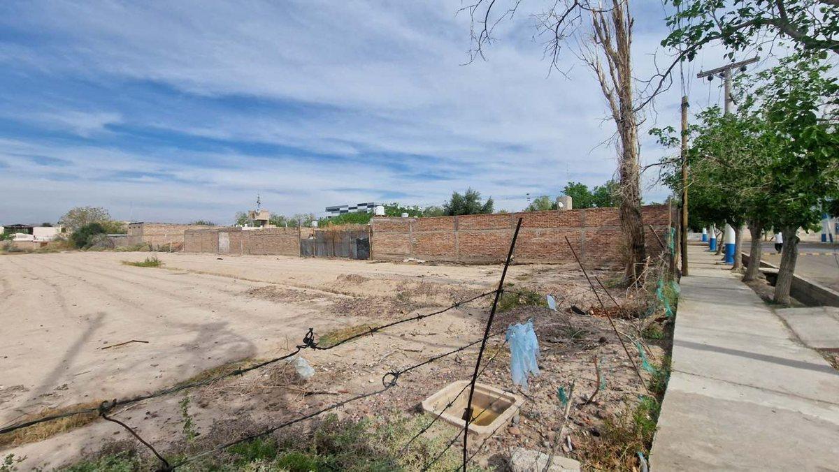 Foto de VENTA GRAN TERRENO 2347 M2 POCITO CENTRO, imagen 1