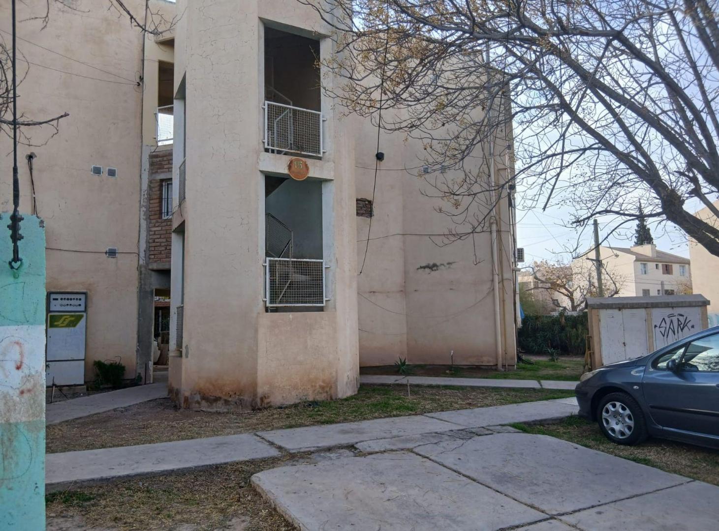 Foto de VENTA DEPARTAMENTO RIVADAVIA NORTE 2 DORMITORIOS, imagen 2