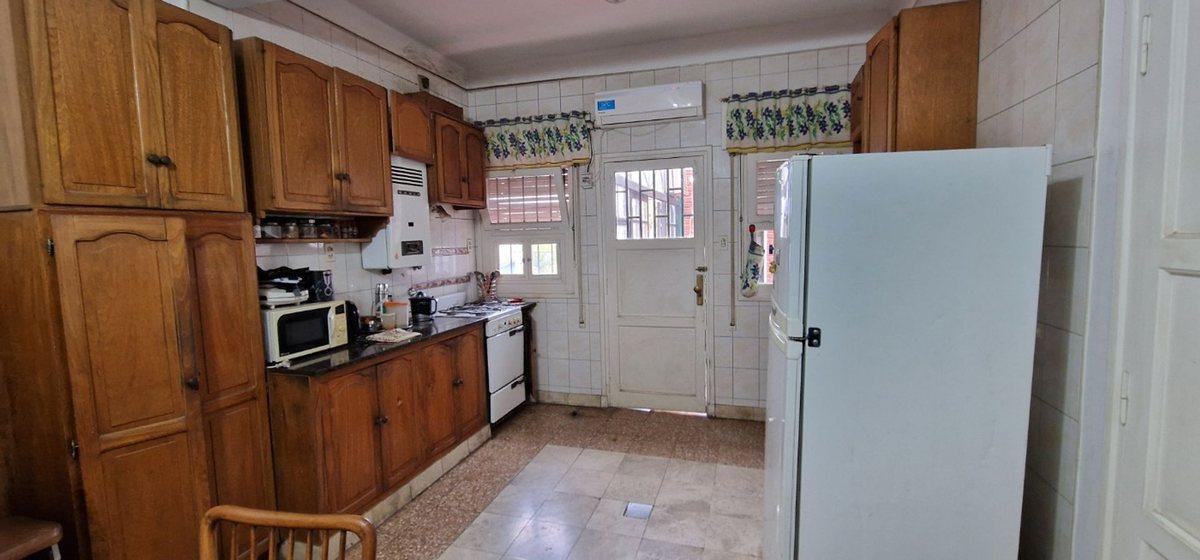 Foto de VENTA CASA Y DEPTO CENTRICO, GRAN TERRENO, CAPITAL, imagen 2