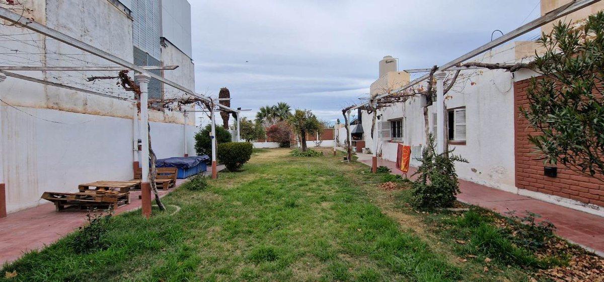 Foto de VENTA CASA Y DEPTO CENTRICO, GRAN TERRENO, CAPITAL, imagen 4
