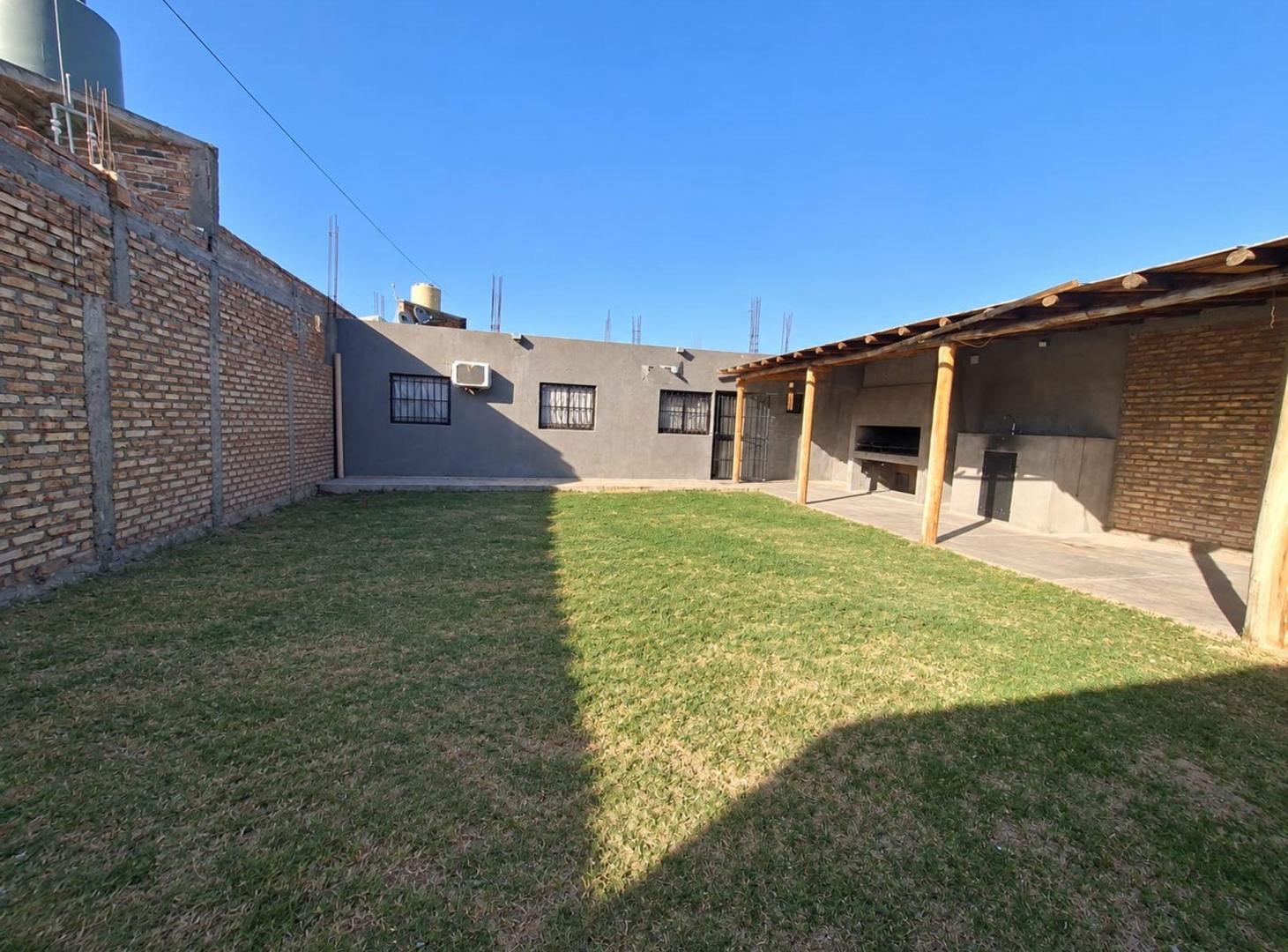 Foto de CASA CON DEPARTAMENTO INDEPENDIENTE. SANTA LUCIA, imagen 5