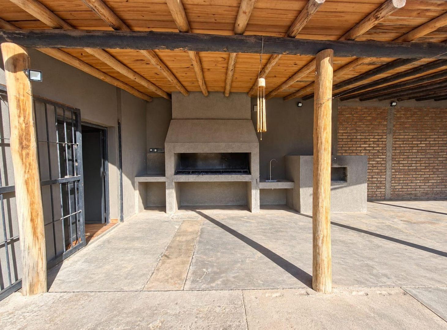 Foto de CASA CON DEPARTAMENTO INDEPENDIENTE. SANTA LUCIA, imagen 4