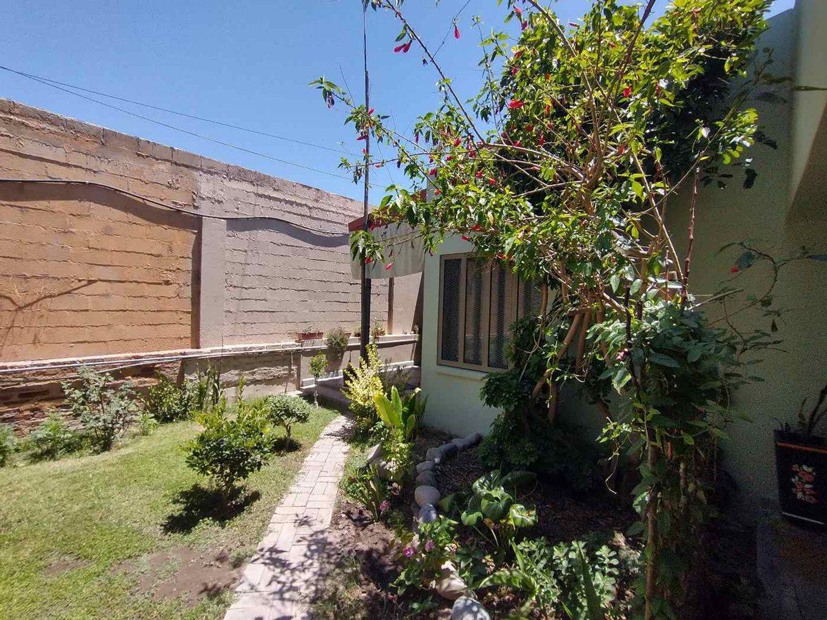 Foto de Venta casa de 3 dormitorios. Capital.APTA CREDITO, imagen 1