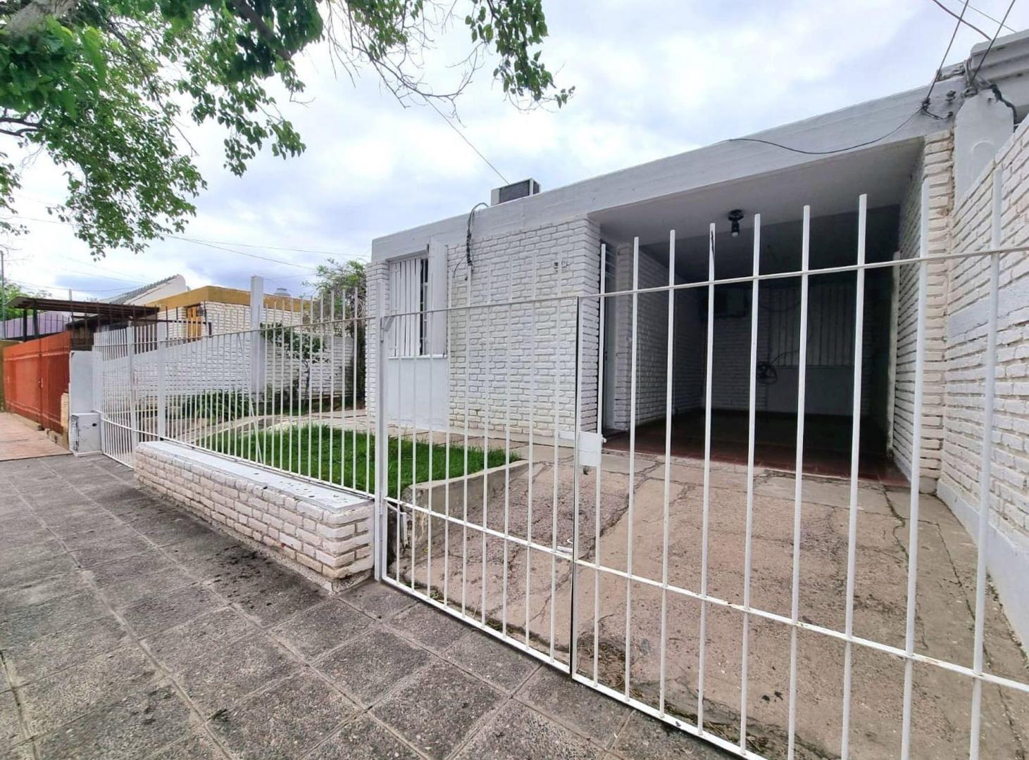 Foto de CASA DE 3 HABITACIONES. B° GENDARMERIA. RIVADAVIA, imagen 5