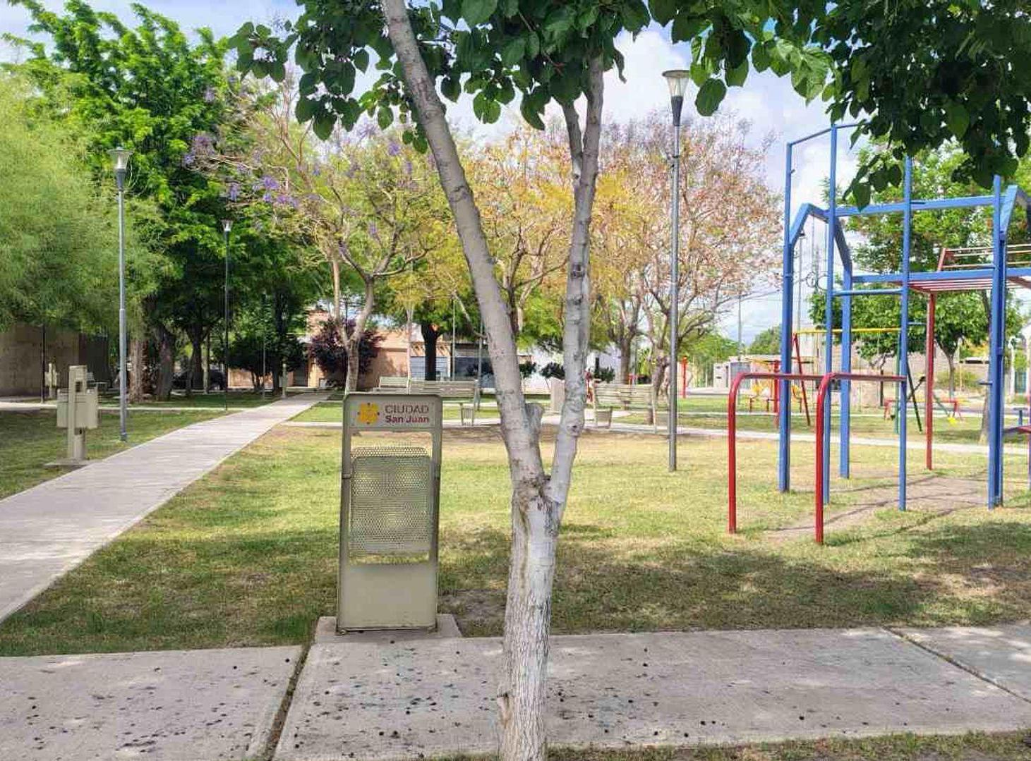 Foto de TERRENO BARRIO COLON A METROS DE BODEGA GRAFIFGNA, imagen 2