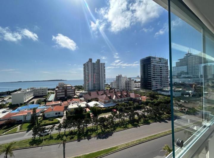Playa Mansa , vista al mar, parrillero, aire acondicionado 2