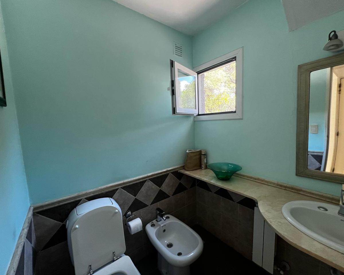 Casa en Venta 4 Dorm. en Country Lomas de La Carolina 2