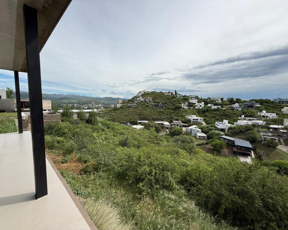 Casa a La Venta Country La Cuesta Moderna y a Estrenar 2