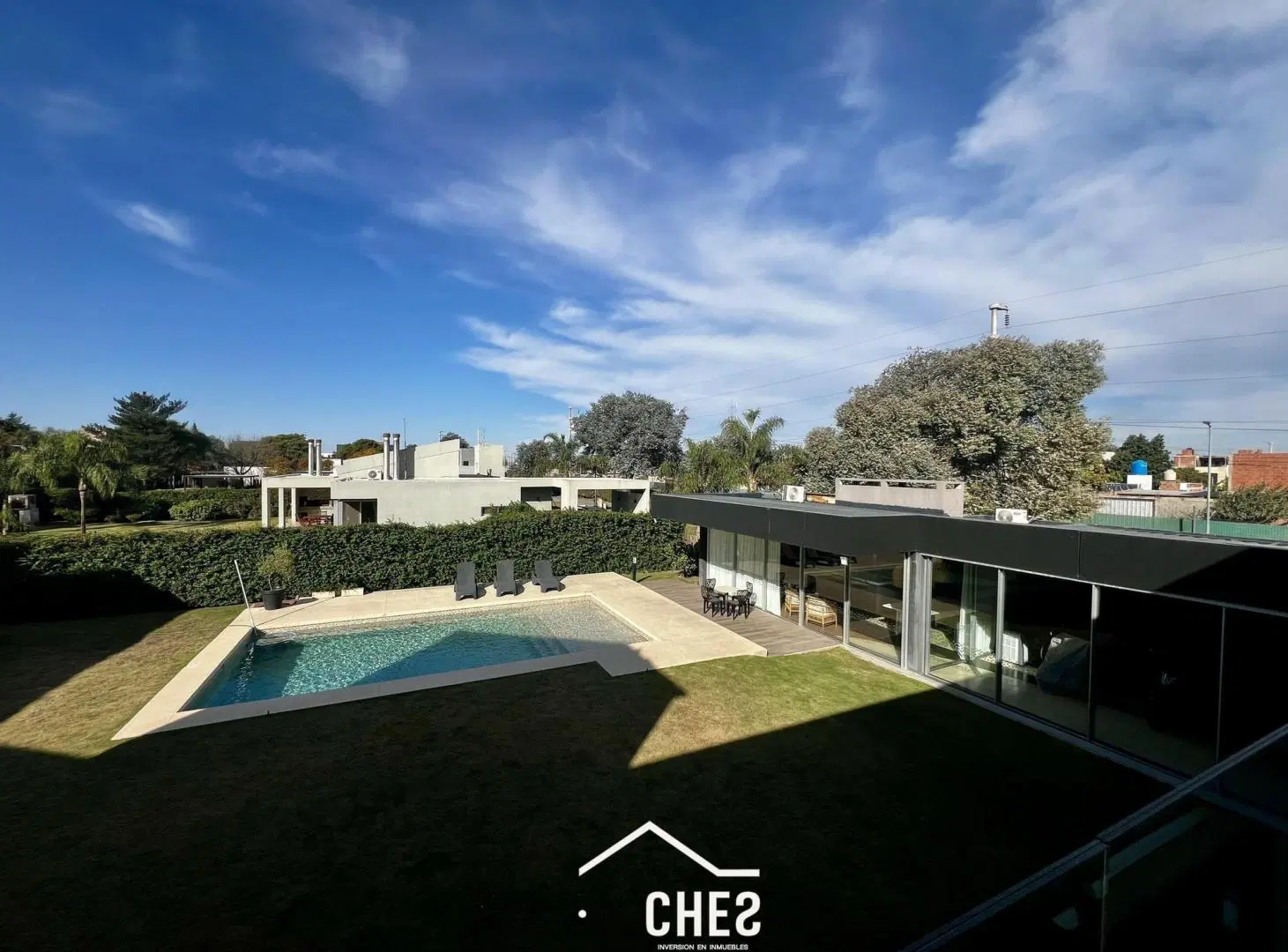 Casa en Venta Country San Isidro 5 dormitorios.Lote esquina 4