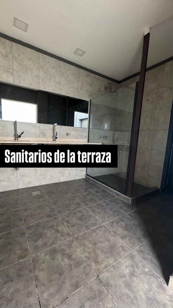 Vendo Departamento con Cochera y Pileta en Santa Rita 2