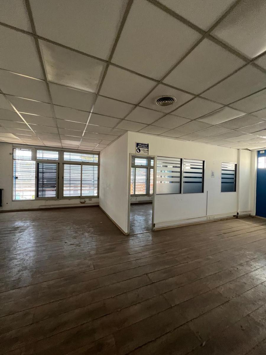 Galpón en Venta en Olivos 3