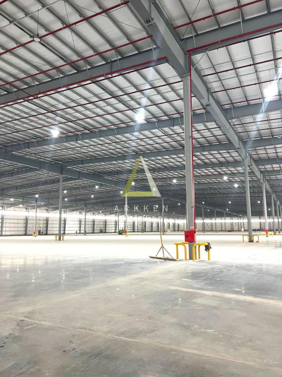 Nave Industrial en Alquiler en Pacheco 3