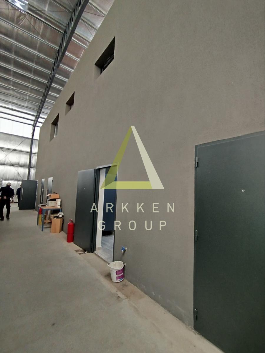 Excelente Nave Industrial en Alquiler 5