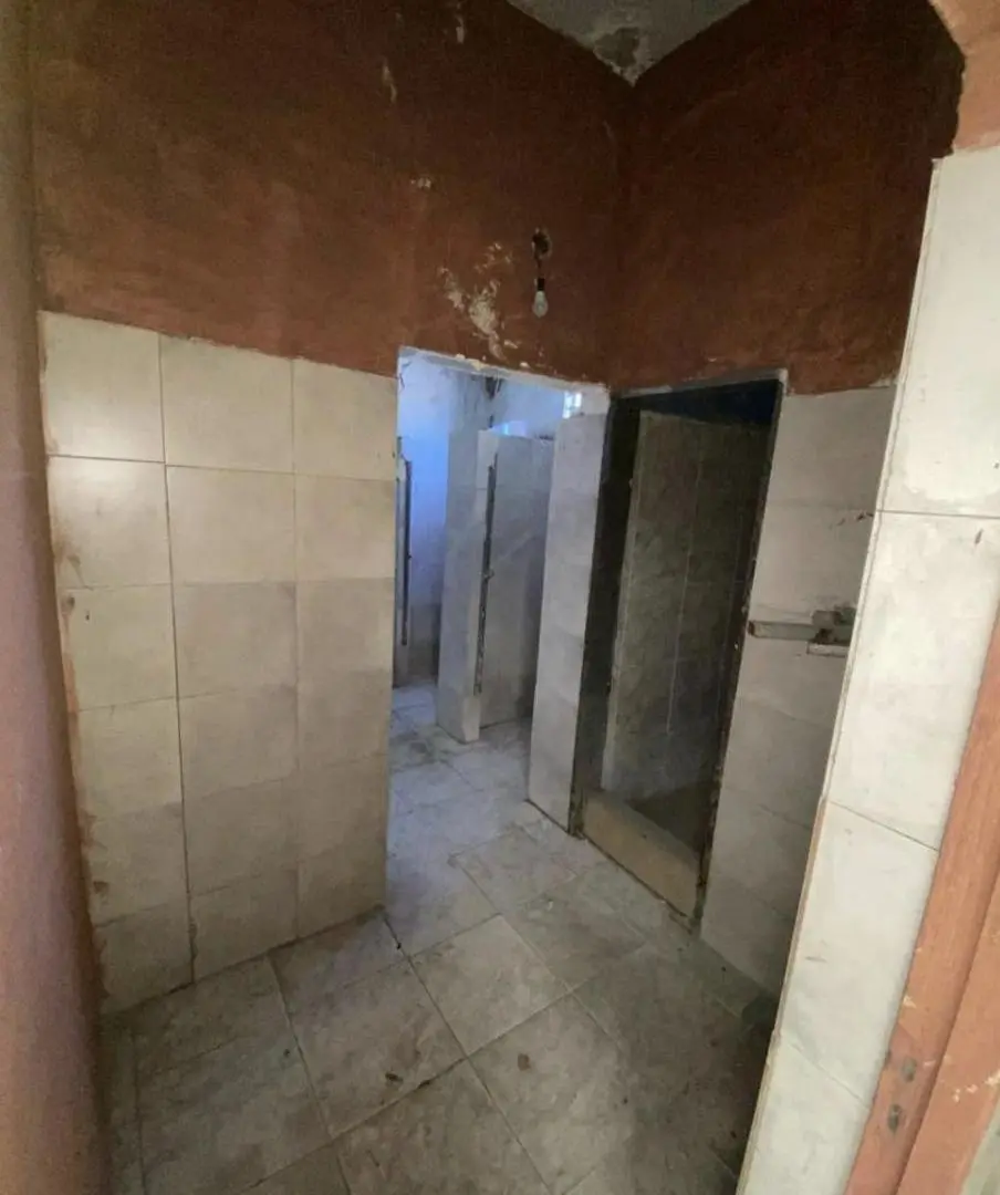 Galpón en venta y alquiler en Grand Bourg 3