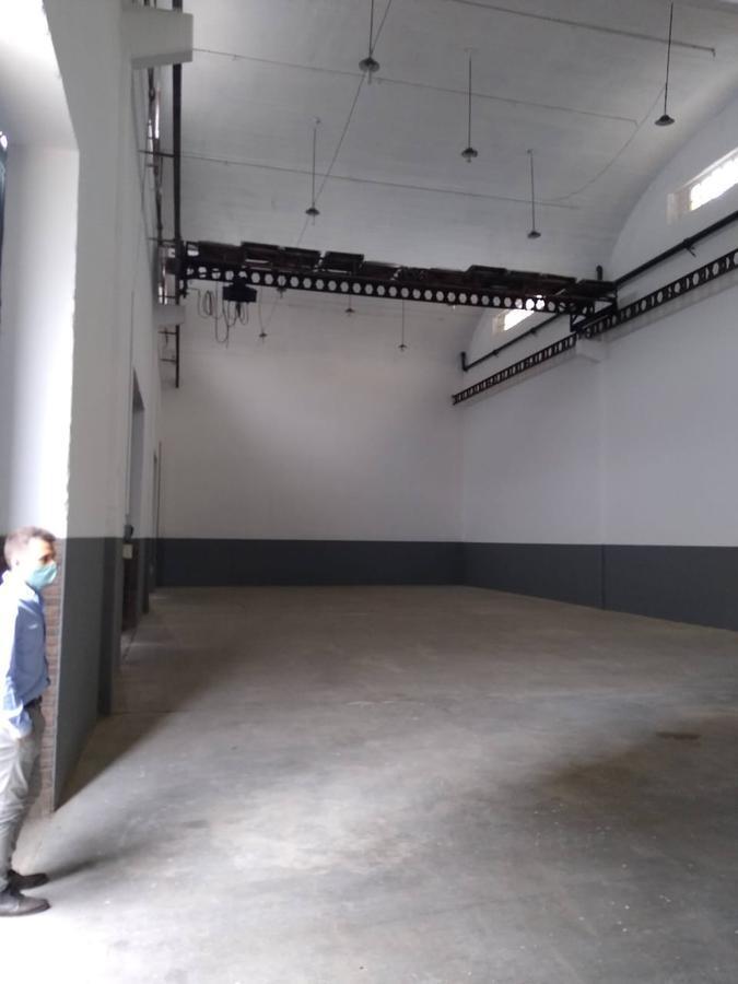 Foto de EXCELENTE GALPON DEPOSITO CON FUERZA MOTRIZ APTO INDUSTRIAS, imagen 3