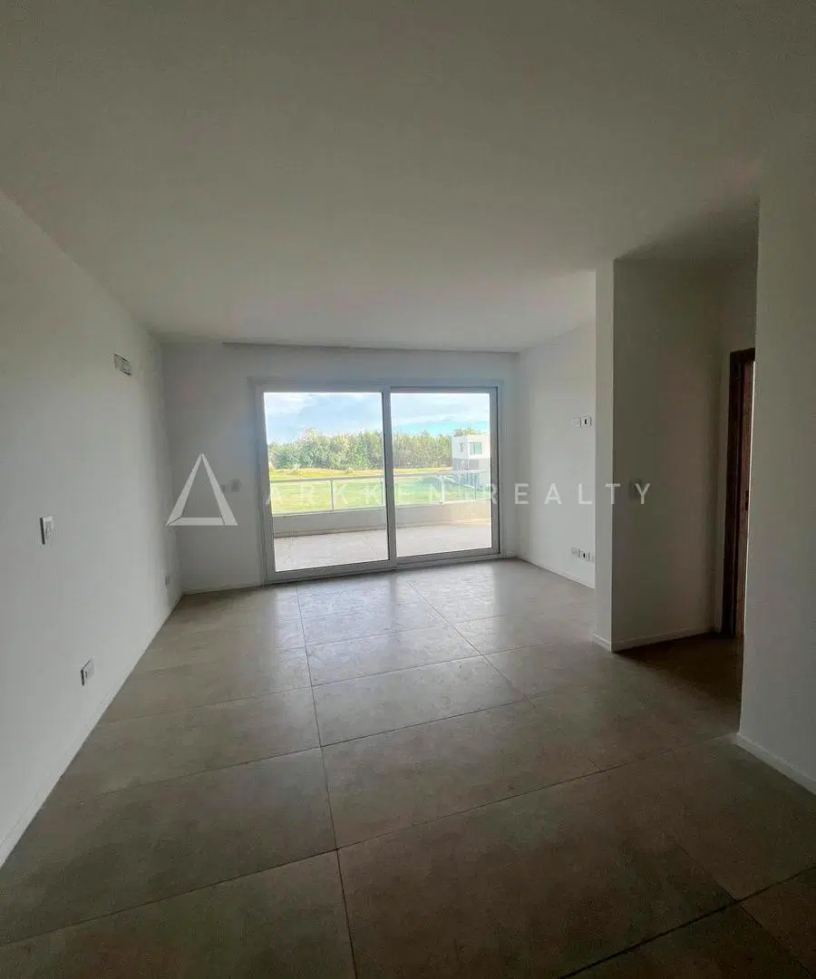 Departamento en venta en La Calesa Pilará 3