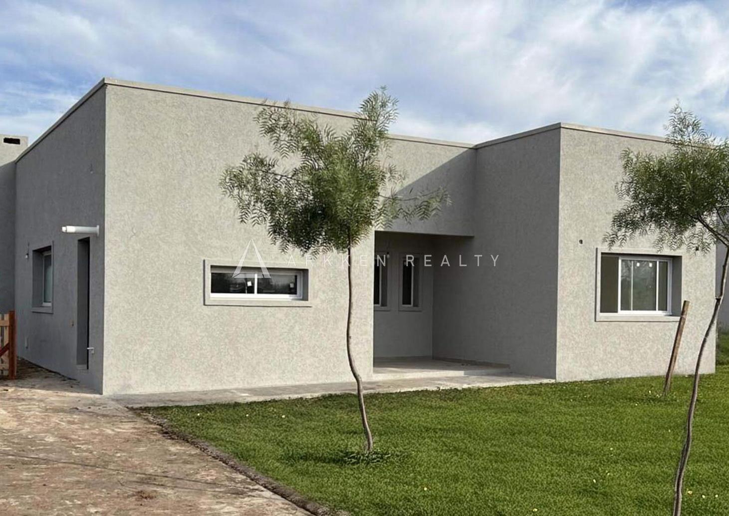 Casa en venta en Santa Elena Pilar del Este