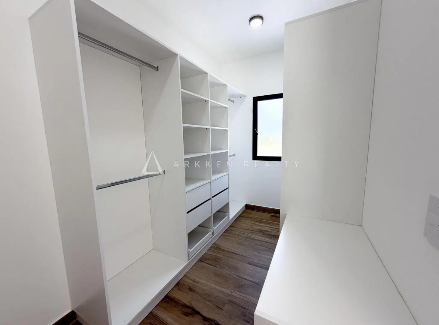 Casa en  venta en Pilar del Este 5