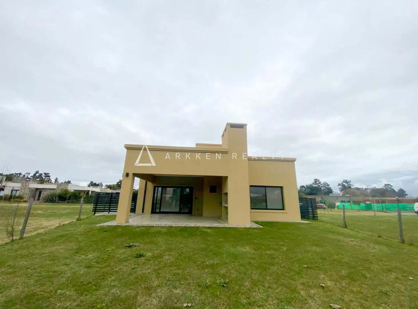 Casa en Venta en Santa Lucia Pilar del Este 2