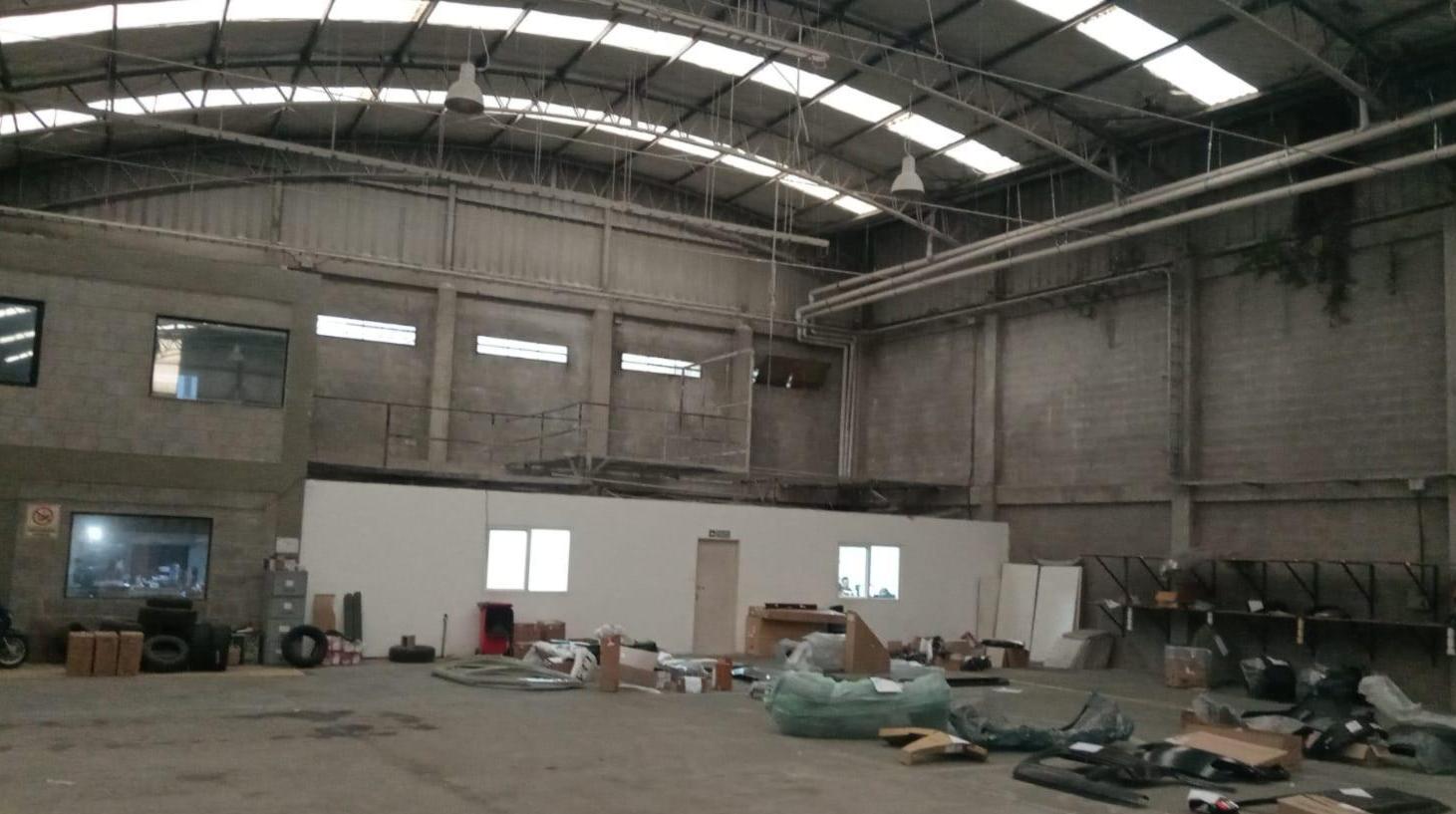 Foto de Galpón en alquiler 1800m² - Hurlingham, imagen 1
