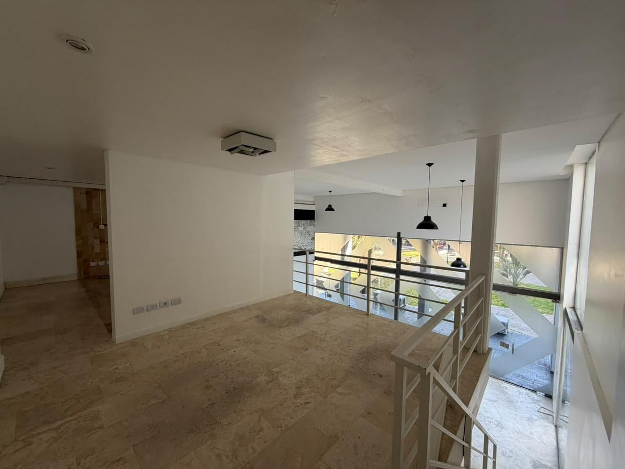 Foto de Local 5 - Edificio Agora III, Complejo 46 Plaza (Pilar), imagen 4